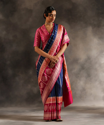 Ink_Blue_Handloom_Pure_Katan_Silk_Banarasi_Saree_With_Pink_Kadhiyal_Border_WeaverStory_02