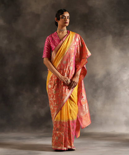 Handloom_Yellow_Pure_Katan_Silk_Banarasi_Saree_With_Peach_And_Gold_Broad_Border_WeaverStory_02