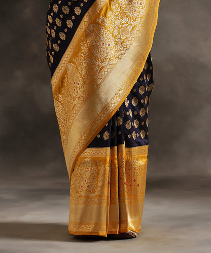 Navy_Blue_Handloom_Pure_Katan_Silk_Banarasi_Saree_With_Traditional_Motifs_And_Yellow_Contrast_Border_WeaverStory_04