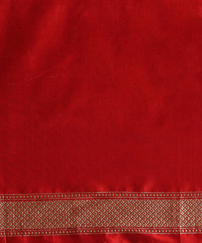 Handloom_Teal_Green_Pure_Katan_Silk_Banarasi_Saree_With_Traditional_Motifs_And_Red_Contrast_Border_WeaverStory_05