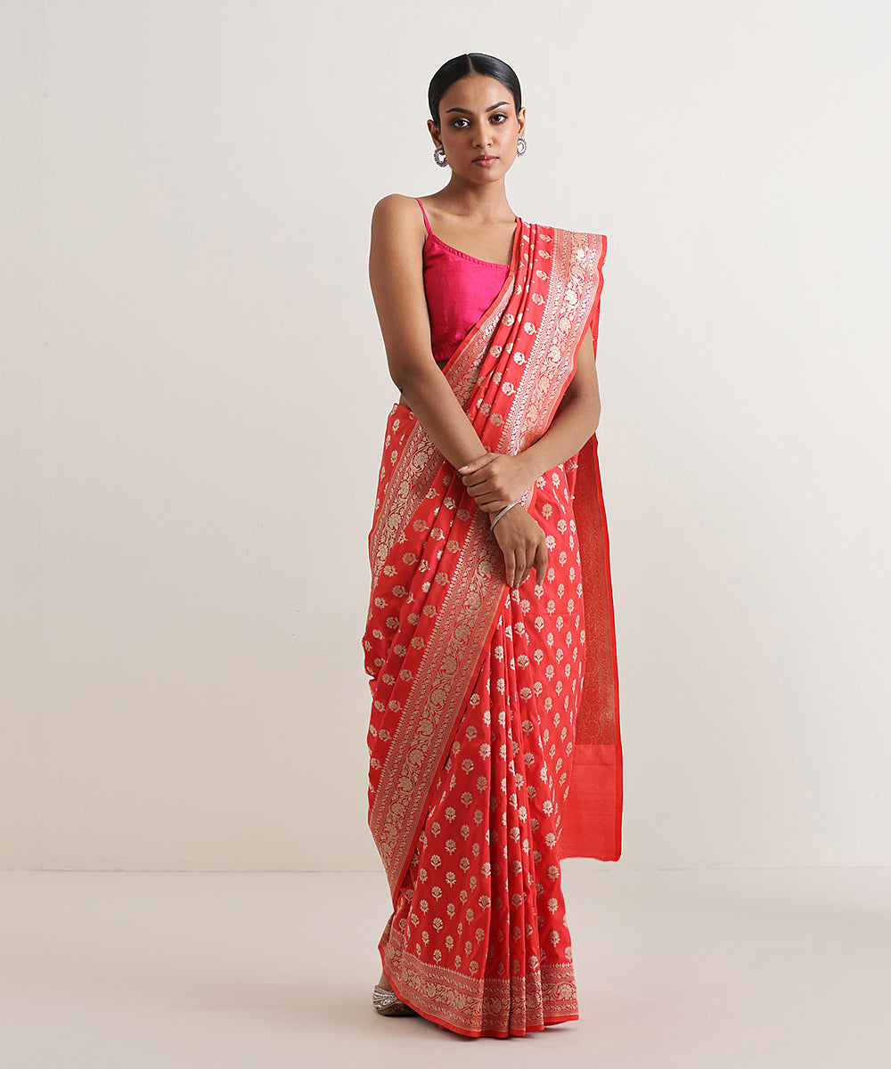 Handloom_Red_Dual_Tone_Pure_Katan_Silk_Banarasi_Saree_With_Cutwork_Boota_WeaverStory_02