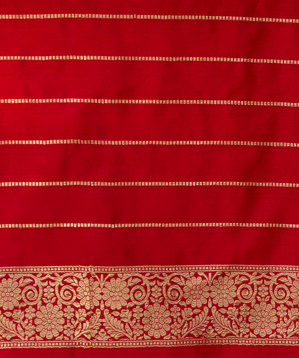 Handloom_Peach_Pure_Tissue_Silk_Banarasi_Saree_With_Red_Kadhwa_Border_WeaverStory_05