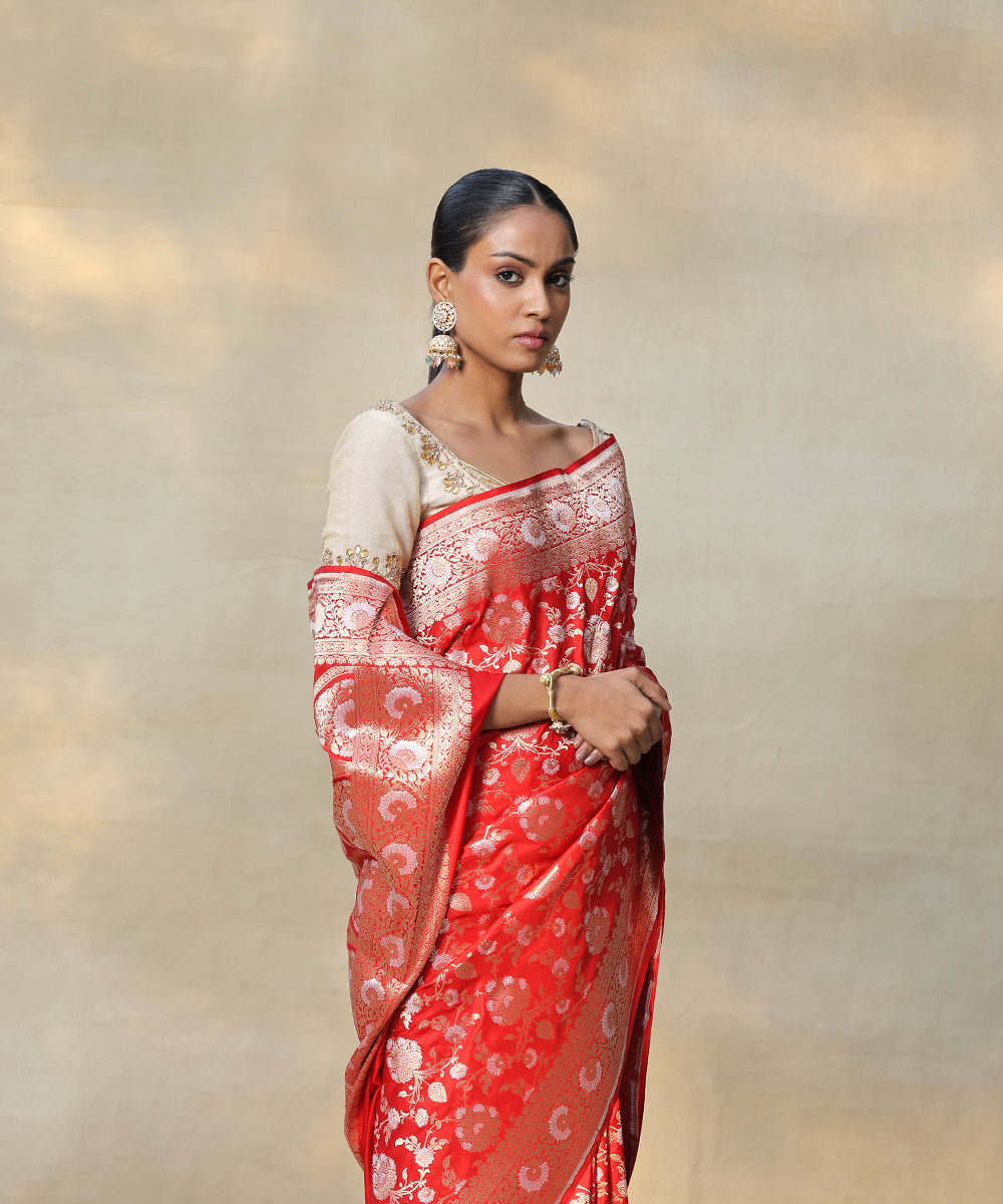 Handloom_Red_Pure_Katan_Silk_Banarasi_Saree_With_Cutwork_Jaal_WeaverStory_01