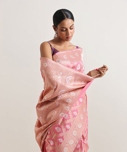 Baby_Pink_Handloom_Pure_Katan_Silk_Banarasi_Saree_With_Sona_Rupa_Jaal_WeaverStory_01