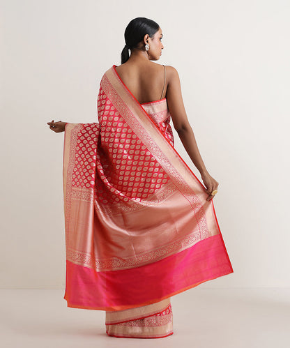 Rani_Pink_Double_Shade_Handloom_Pure_Katan_Silk_Banarasi_Saree_With_Zari_Golden_Booti_WeaverStory_03