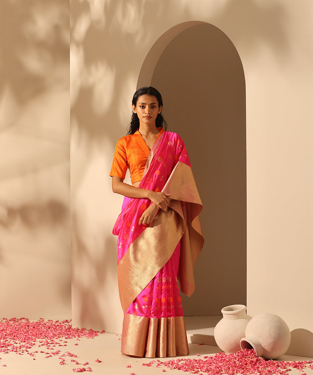 Hot_Pink_Handloom_Pure_Chanderi_Saree_With_Dopatti_Booti_And_Nakshi_Border_WeaverStory_02