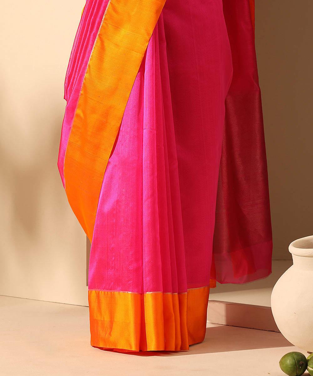 Handloom_Rani_Pink_Pure_Chanderi_Silk_Saree_With_Orange_Mashroo_Border_WeaverStory_04