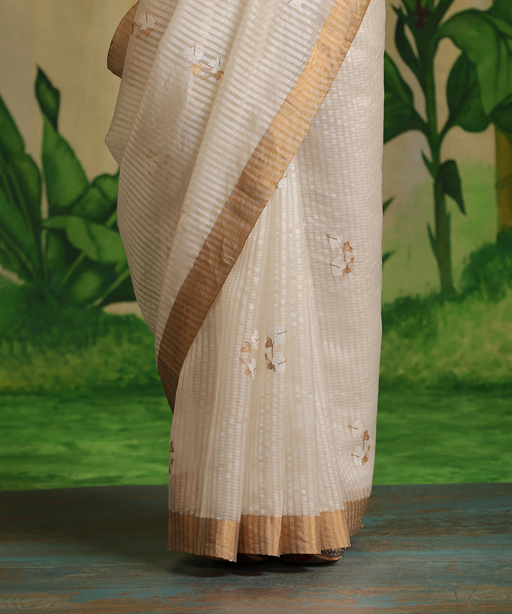 Off_White_Handloom_Striped_Pure_Chanderi_Silk_Saree_With_Hibiscus_Flower_WeaverStory_04