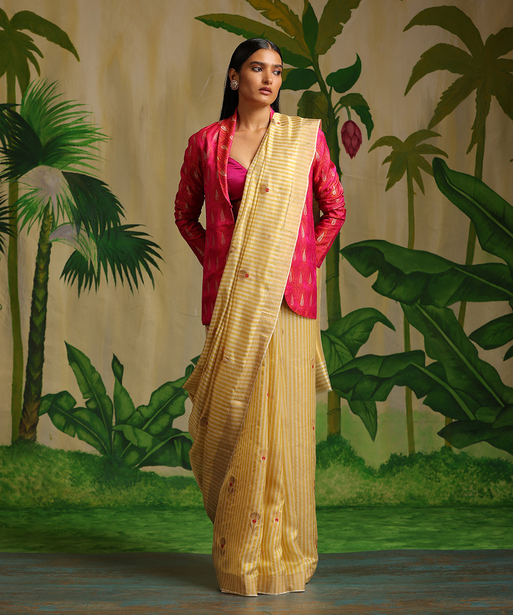 Handloom_Yellow_Striped_Pure_Chanderi_Silk_Saree_With_Flower_Booti_WeaverStory_02