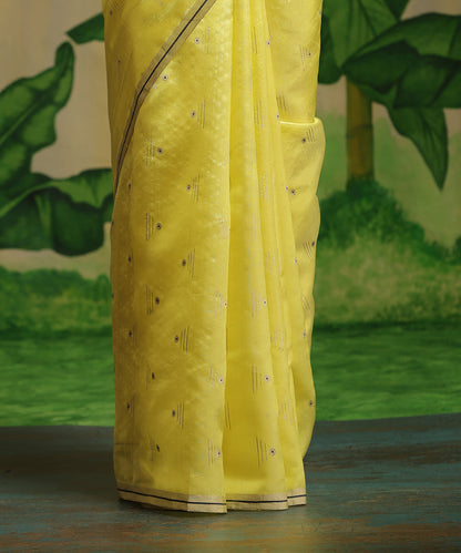 Neon_Yellow_Handloom_Pure_Chanderi_Silk_Saree_With_Triangle_Booti_WeaverStory_04