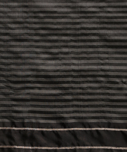 Handloom_Black_Striped_Pure_Chanderi_Silk_Saree_With_Tilak_Meenakari_Booti_WeaverStory_05