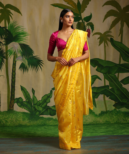 Handloom_Yellow_Striped_Pure_Chanderi_Silk_Saree_With_Tilak_Meenakari_Booti_WeaverStory_02