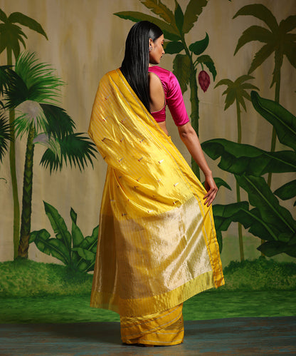 Handloom_Yellow_Striped_Pure_Chanderi_Silk_Saree_With_Tilak_Meenakari_Booti_WeaverStory_03