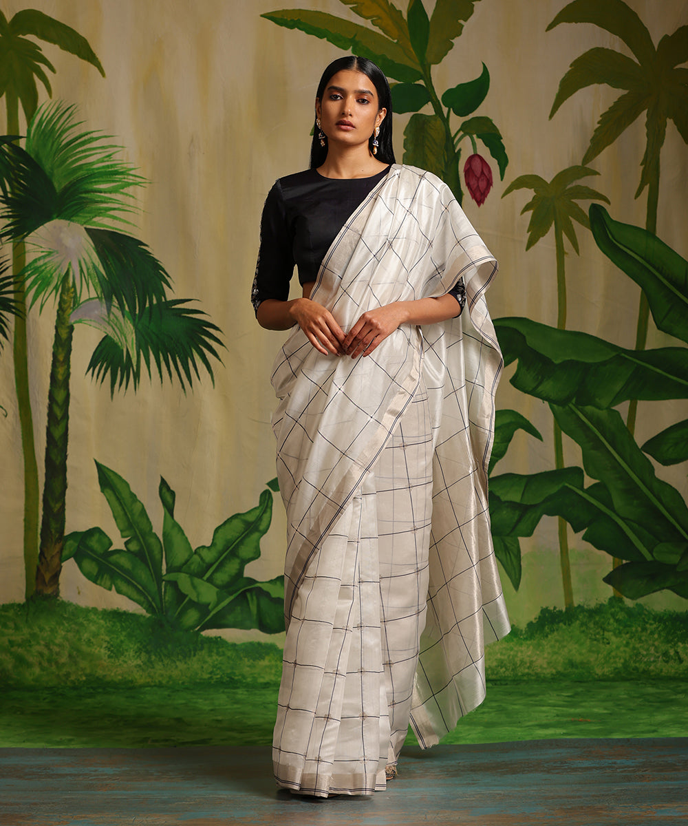 Off_White_Handloom_Pure_Chanderi_Silk_Saree_With_Big_Checks_And_Meena_Booti_WeaverStory_02