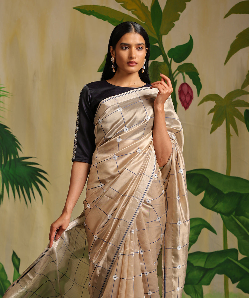 Handloom_Cream_Pure_Chanderi_Silk_Saree_With_Big_Checks_And_Meena_Booti_WeaverStory_01