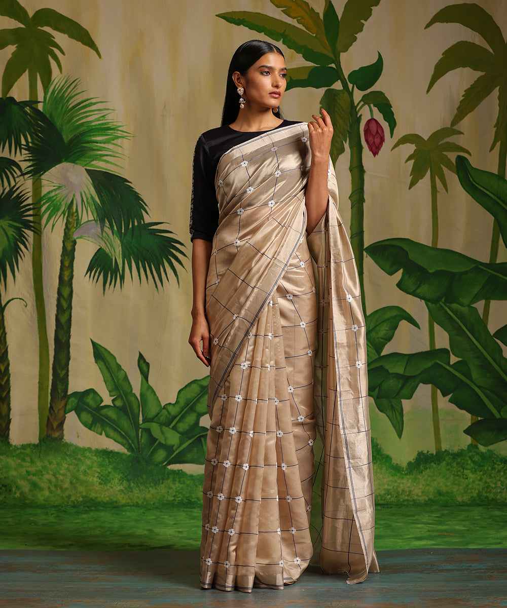 Handloom_Cream_Pure_Chanderi_Silk_Saree_With_Big_Checks_And_Meena_Booti_WeaverStory_02