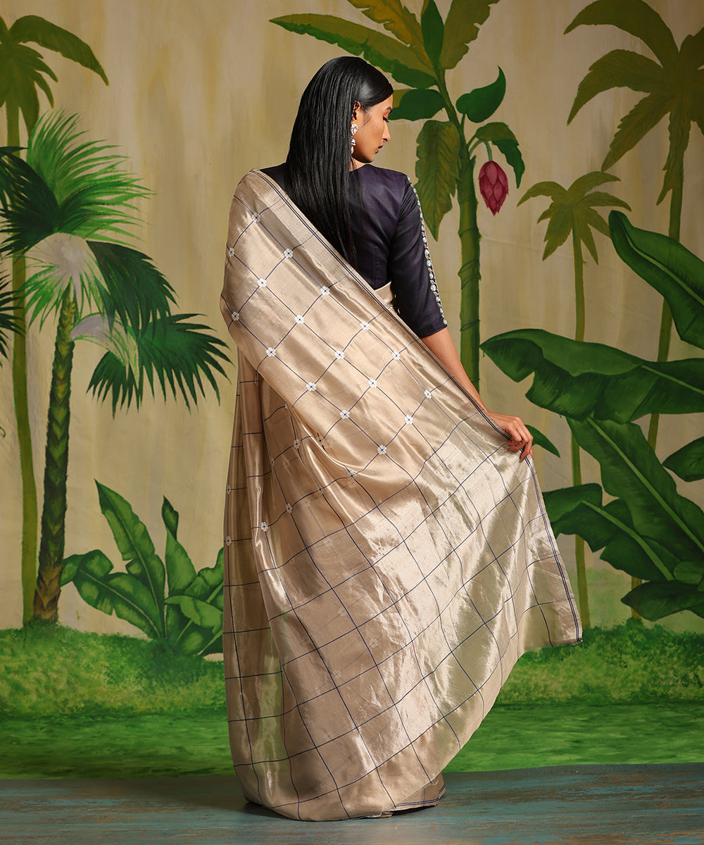 Handloom_Cream_Pure_Chanderi_Silk_Saree_With_Big_Checks_And_Meena_Booti_WeaverStory_03