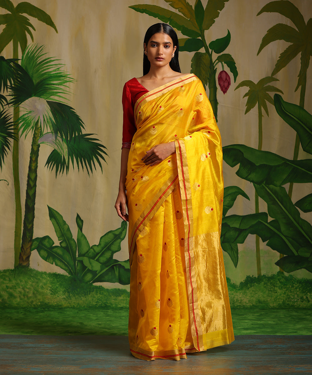 Handloom_Yellow_Pure_Chanderi_Silk_Saree_With_Meena_Aanar_Booti_WeaverStory_02