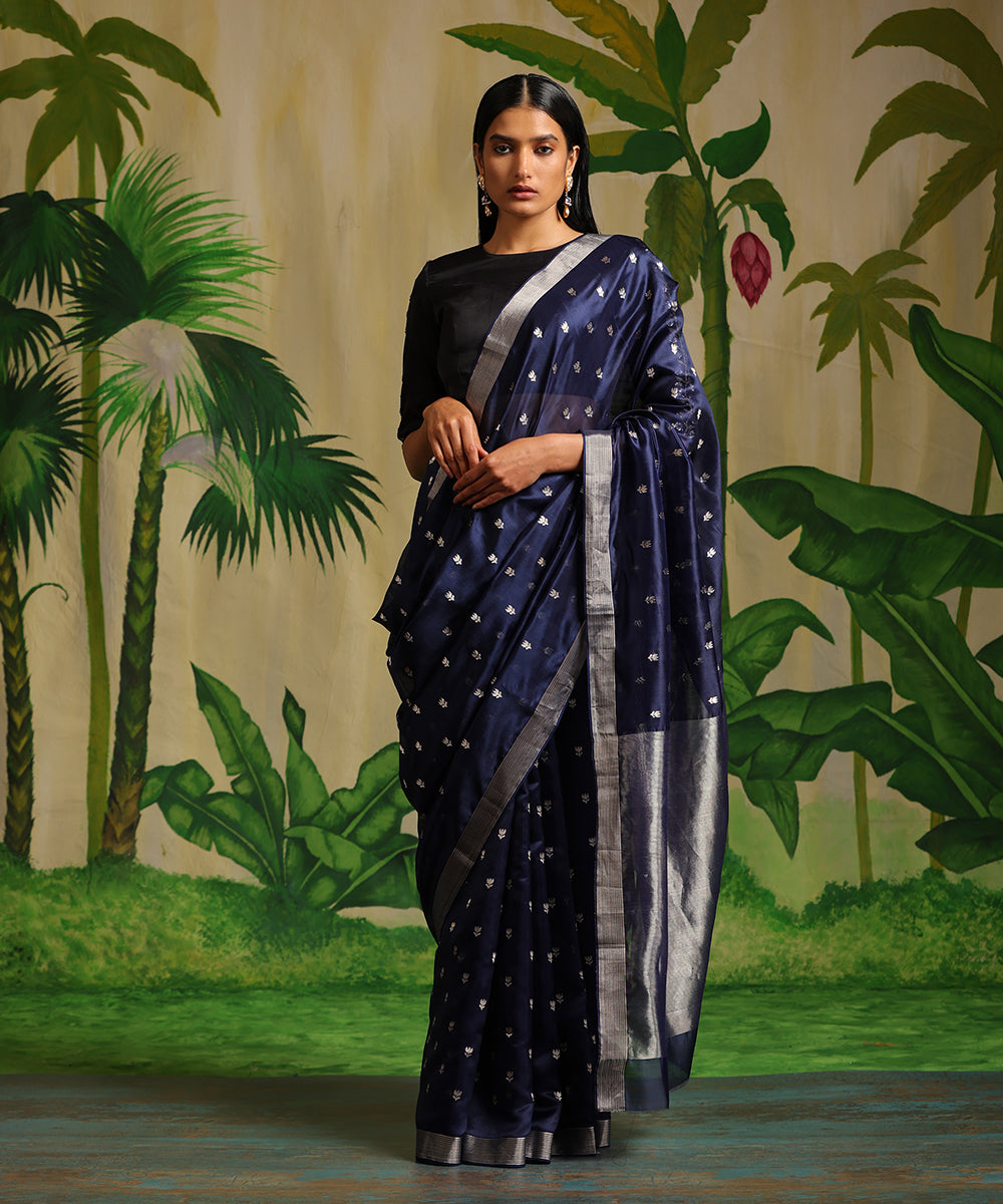 Handloom_Navy_Blue_Pure_Chanderi_Silk_Saree_With_Lotus_Booti_WeaverStory_02