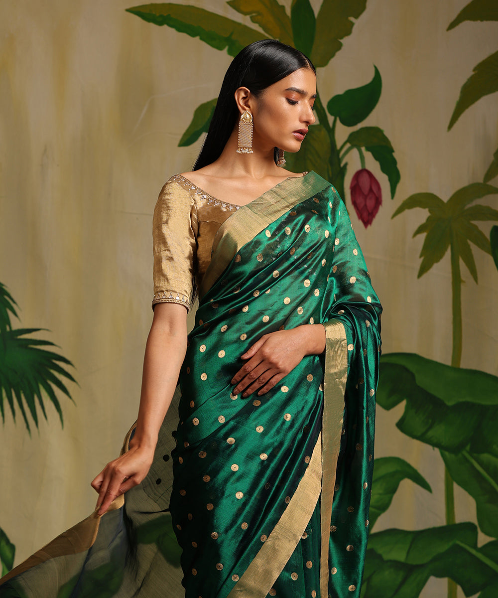 Bottle_Green_Handloom_Pure_Chanderi_Silk_Saree_With_Round_Small_Booti_WeaverStory_01