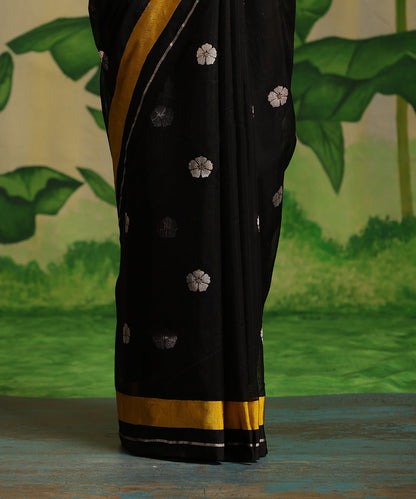 Handloom_Black_Pure_Cotton_Chanderi_Saree_With_5_Petal_Flower_Booti_WeaverStory_04