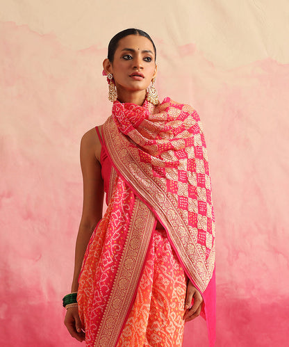 Rani_Pink_Handloom_Pure_Georgette_Banarasi_Bandhej_Saree_With_Cutwork_Pallu_WeaverStory_01