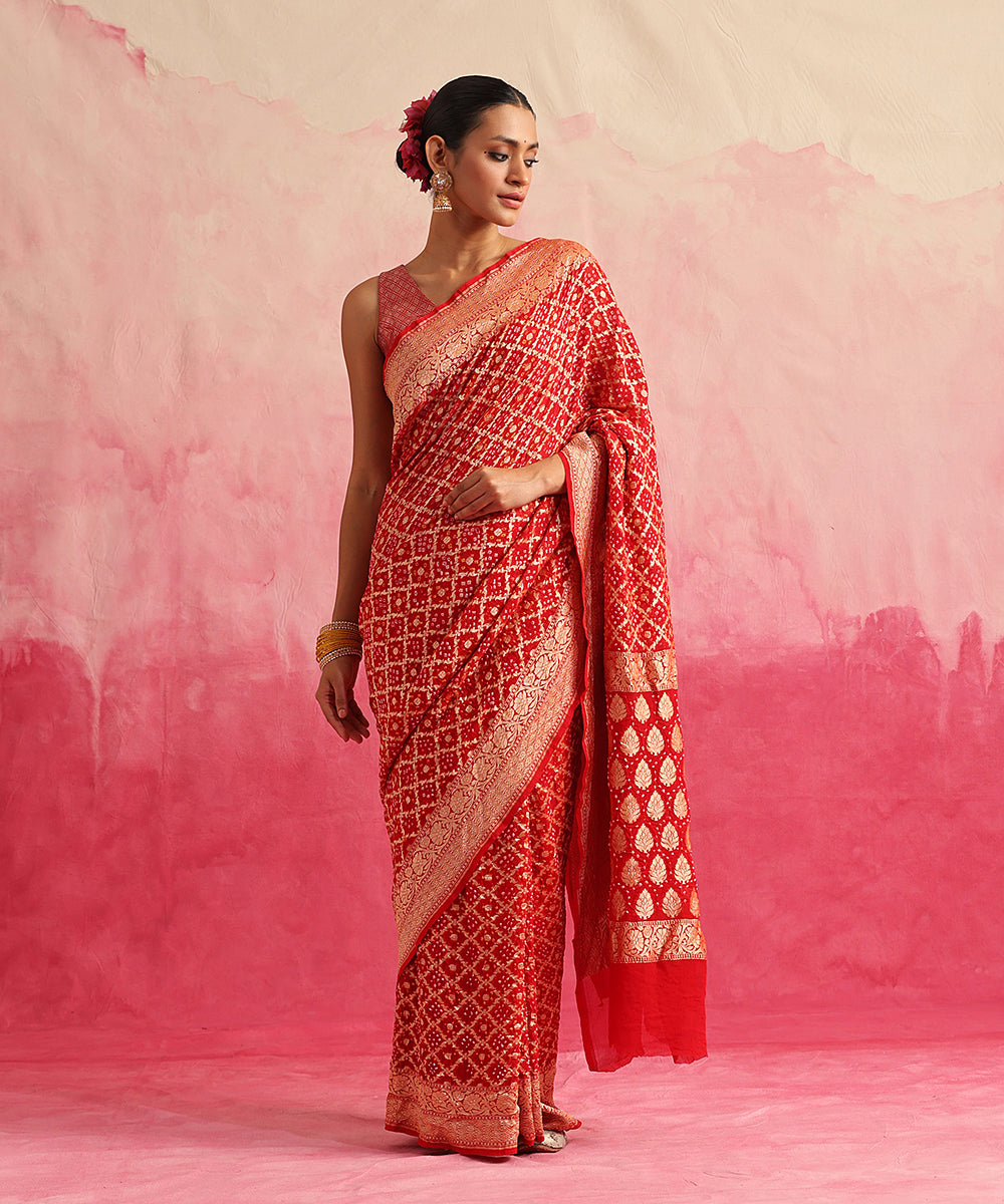 Handloom_Red_Pure_Georgette_Banarasi_Bandhej_Saree_With_All_Over_Cutwork_Jaal_WeaverStory_02
