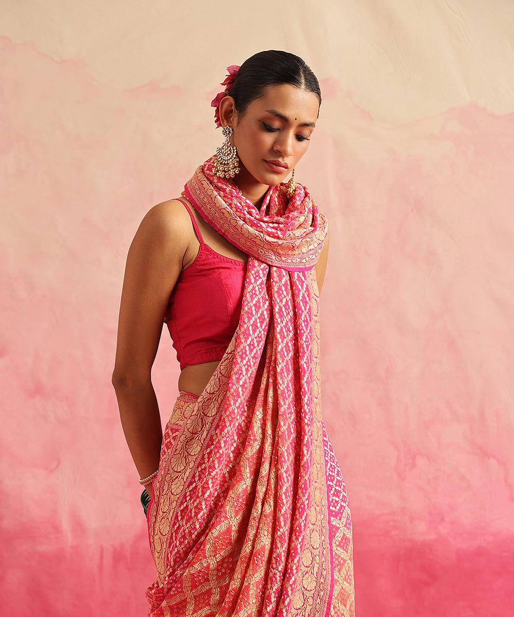 Handloom_Orange_And_Rani_Pink_Pure_Georgette_Banarasi_Bandhej_Saree_WeaverStory_01