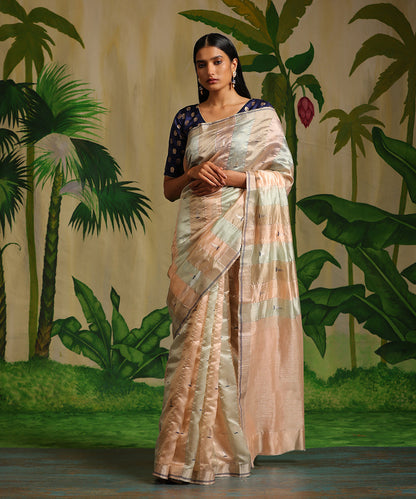 Handloom_Peach_And_White_Striped_Pure_Chanderi_Silk_Saree_With_Tilak_Booti_WeaverStory_02