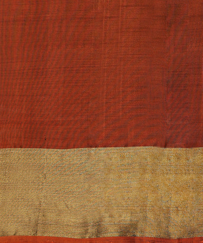 Handloom_Orange_Double_Shade_Pure_Mulberry_Silk_Patola_Saree_With_Gold_Tissue_Border_WeaverStory_05
