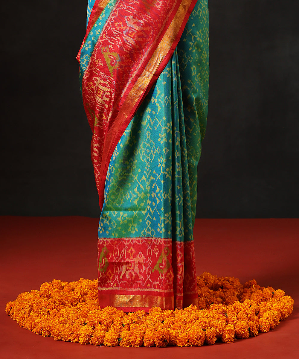 Handloom_Red_And_Teal_Green_Double_Shade_Pure_Mulberry_Silk_Single_Ikat_Patola_Saree_WithTissueBorder_WeaverStory_04