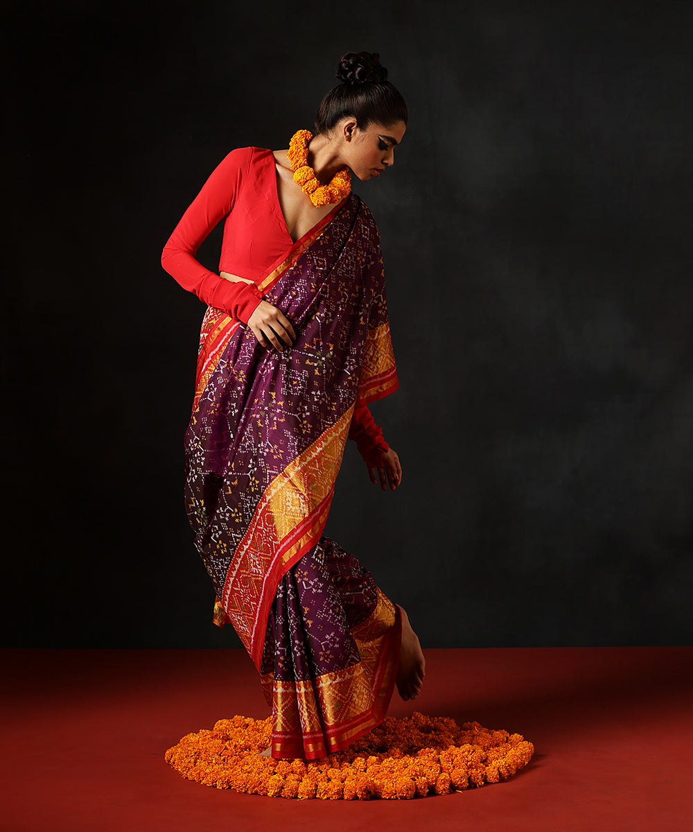 Purple_And_Red_HandloomPure_Mulberry_Silk_Single_Ikat_Patola_Saree_With_Gold_Tissue_Border_WeaverStory_02