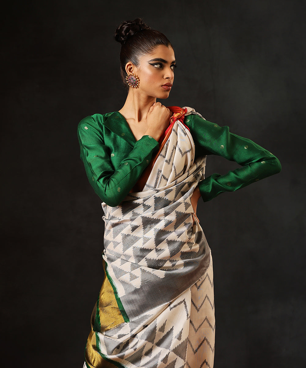 Handloom_White_And_Grey_Pure_Mulberry_Silk_Single_Ikat_PatolaGanga_Jamuna_Saree_With_Green_Tissue_Border_WeaverStory_01