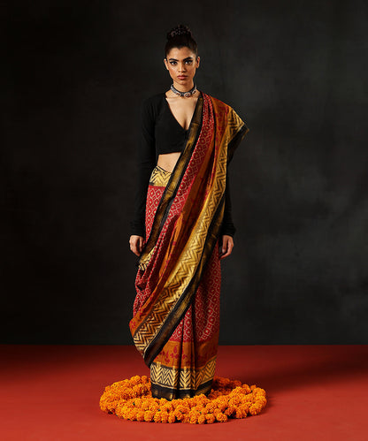 HandloomMaroon_Pure_Mulberry_Silk_Single_Ikat_Patola_Saree_With_BlackTissueBorder_WeaverStory_02