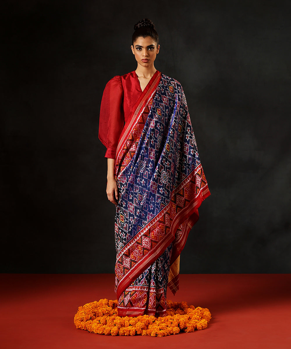 HandloomBlue_And_Red_Double_Wear_Pure_Mulberry_SilkIkat_Patola_Saree_With_Twill_Weave_And_Maroon_Border_WeaverStory_02