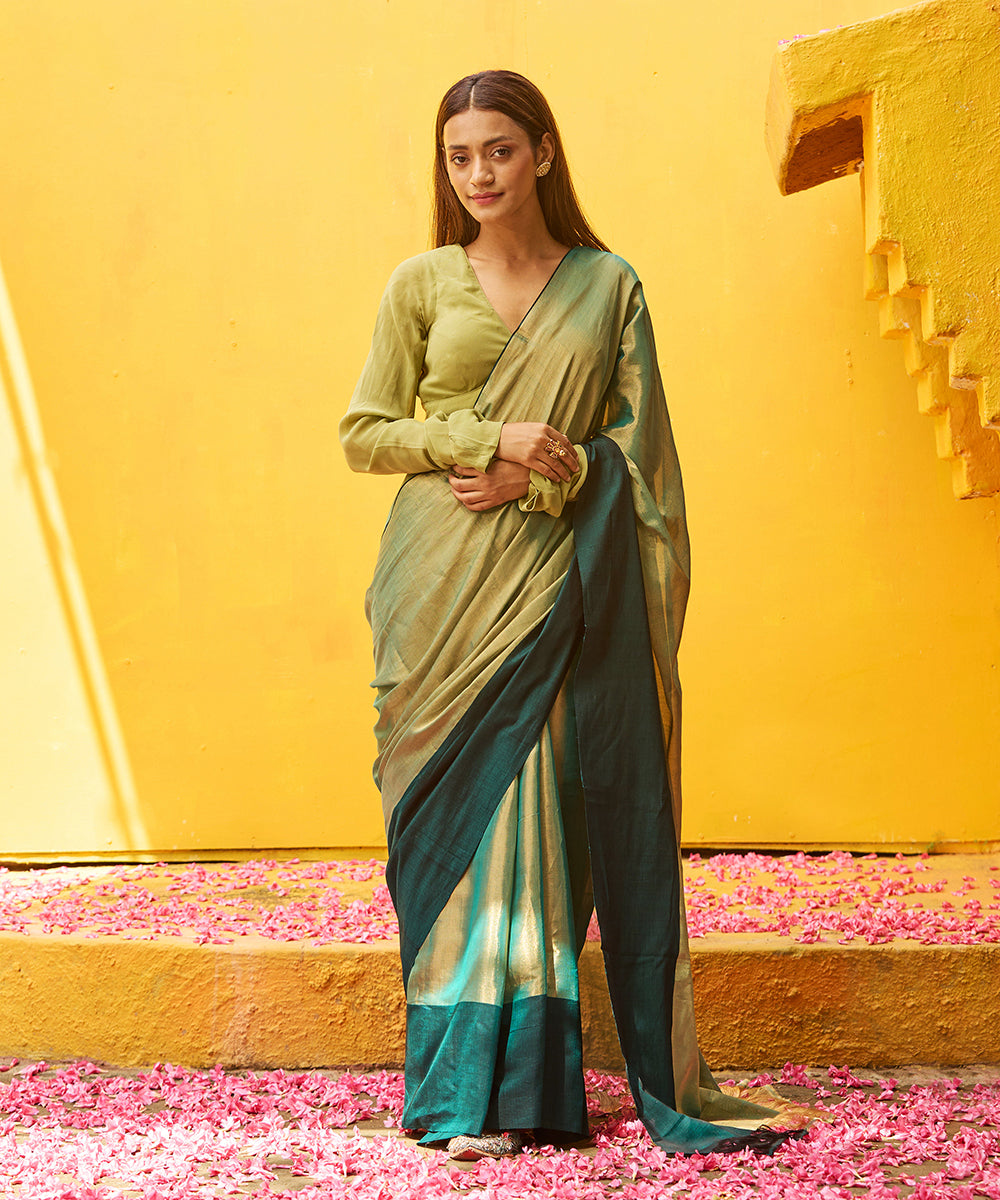 Handloom_Green_And_Gold_Double_Shade_Pure_Chanderi_Tissue_Saree_WeaverStory_02