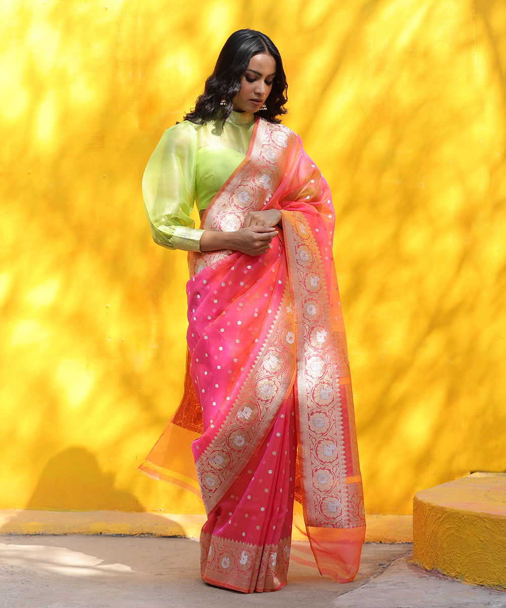 Neon_Pink_Handloom_Pure_Organza_Banarasi_Saree_With_All_Over_Sona_Rupa_Booti_WeaverStory_02