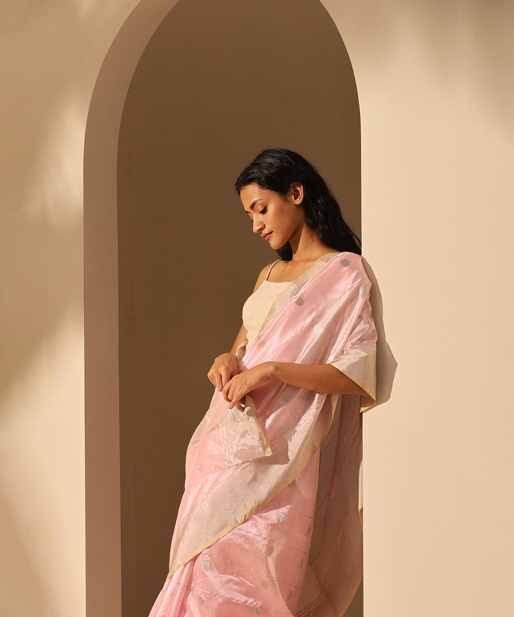 Handloom_Baby_Pink_Pure_Chanderi_Silk_Saree_With_Silver_Zari_Stripes_And_Round_Booti_WeaverStory_01