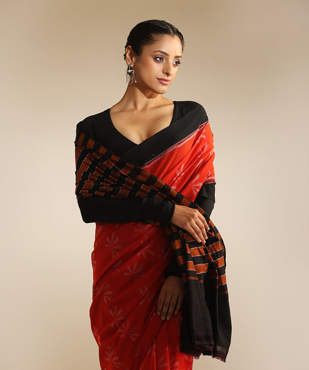 Crimson_Red_And_Black_Handloom_Soft_Cotton_Single_Ikat_Saree_With_All_Over_Leaf_Design_WeaverStory_01