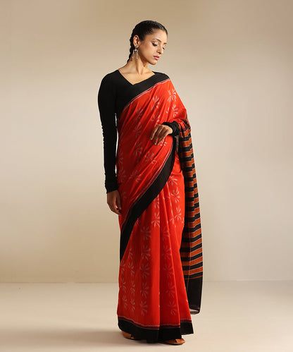 Crimson_Red_And_Black_Handloom_Soft_Cotton_Single_Ikat_Saree_With_All_Over_Leaf_Design_WeaverStory_02