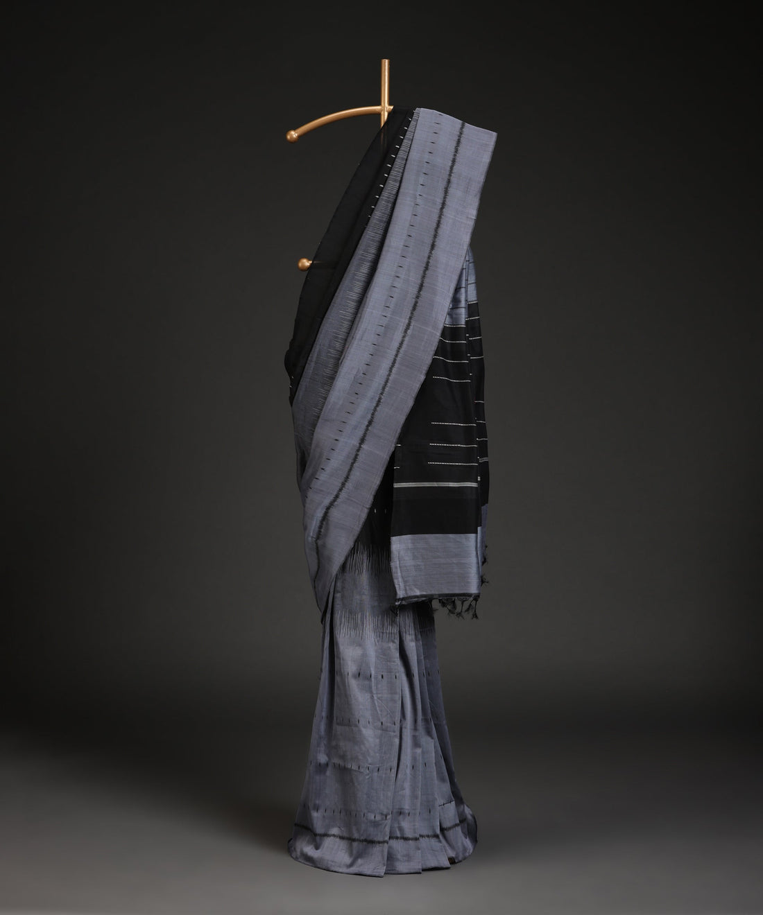 Grey_And_Black_Handloom_Cotton_Silk_Ikat_Saree_With_All_Over_Strings_Of_Music_Design_WeaverStory_01