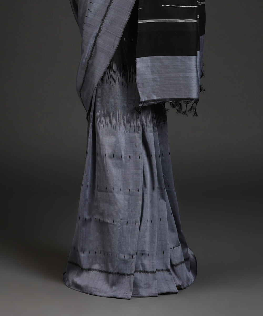 Grey_And_Black_Handloom_Cotton_Silk_Ikat_Saree_With_All_Over_Strings_Of_Music_Design_WeaverStory_03