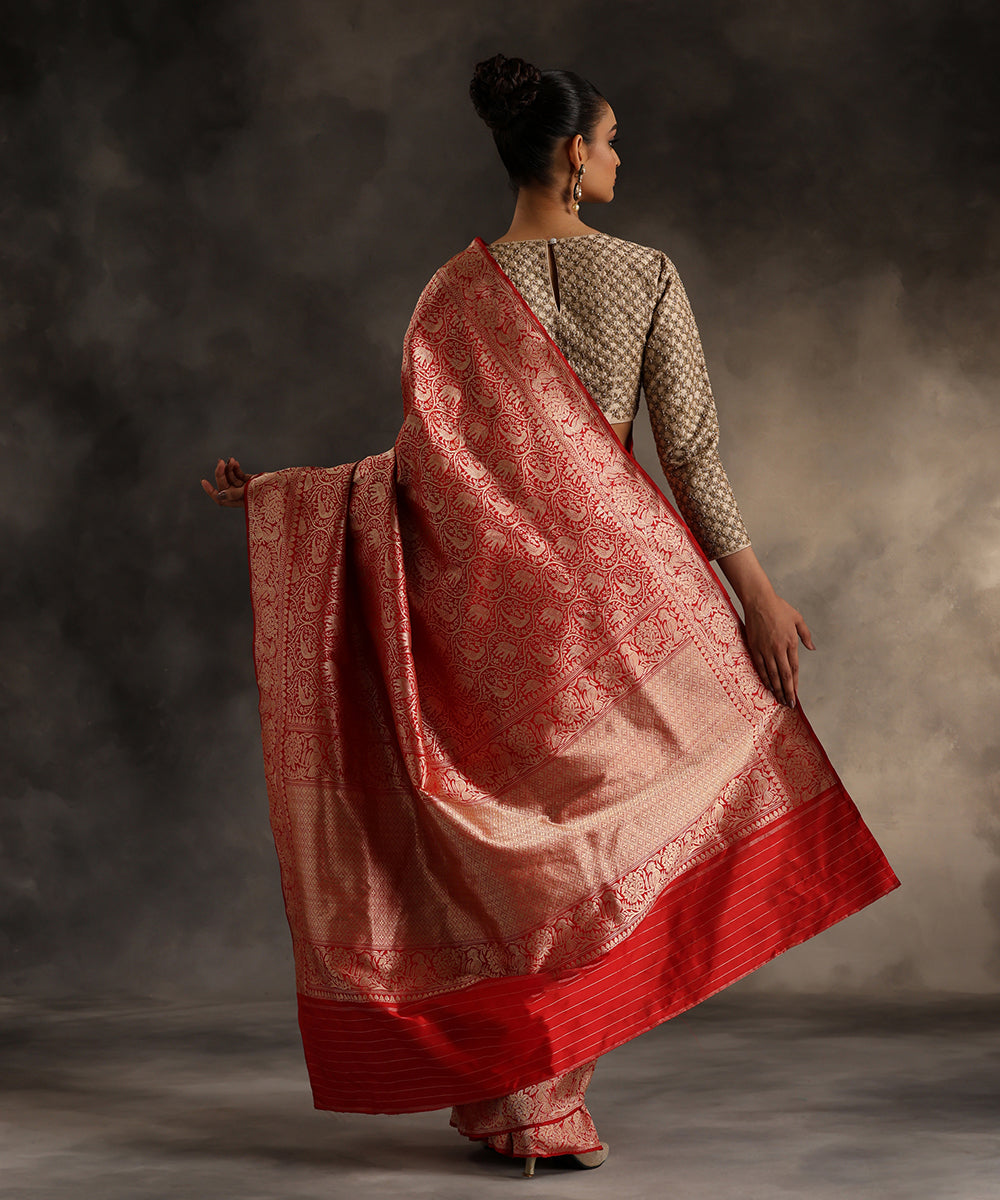 Red_Handloom_Pure_Katan_Silk_Shikargah_Banarasi_Saree_With_All_Over_Zari_WeaverStory_03