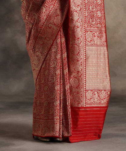 Red_Handloom_Pure_Katan_Silk_Shikargah_Banarasi_Saree_With_All_Over_Zari_WeaverStory_04