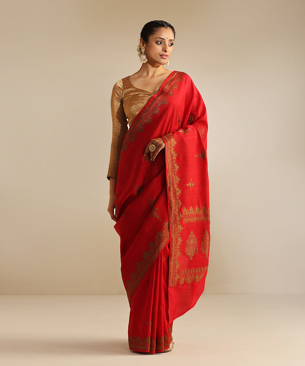 Red_Handloom_Pure_Moonga_Silk_Banarasi_Saree_With_Antique_Zari_Work_WeaverStory_02