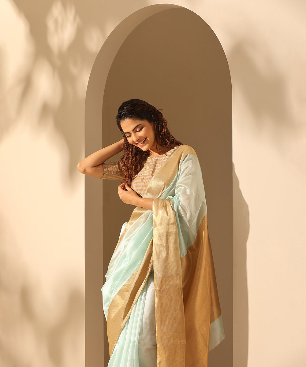 Handloom_Powder_Blue_Pure_Plain_Chanderi_Silk_Saree_With_6_Inches_Border_WeaverStory_01