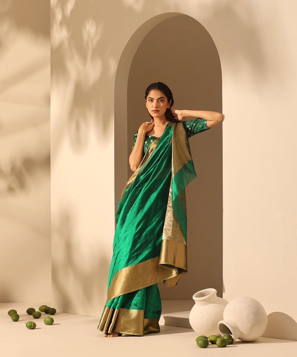 Dark_Green_Handloom_Pure_Plain_Chanderi_Saree_With_6_Inches_Border_WeaverStory_02