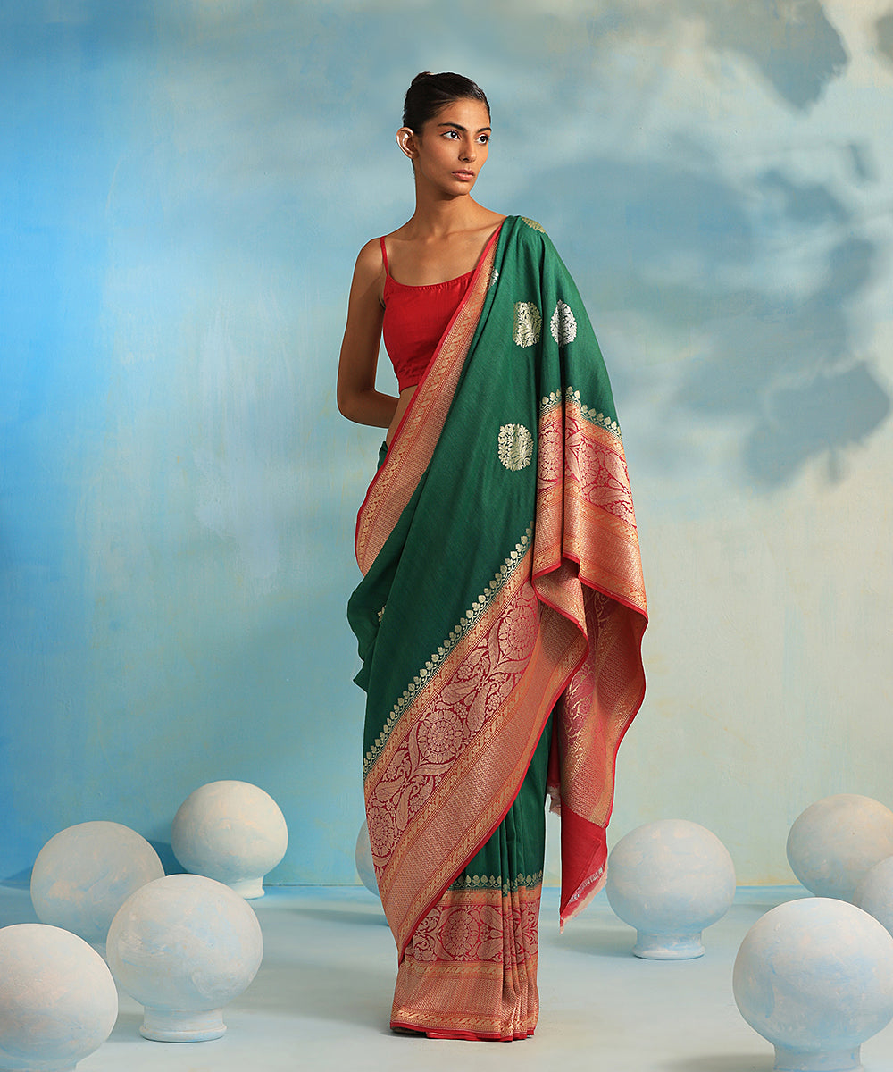 Handloom_Green_Pure_Tussar_Georgette_Banarasi_Saree_With_Kadhwa_Booti_WeaverStory_02