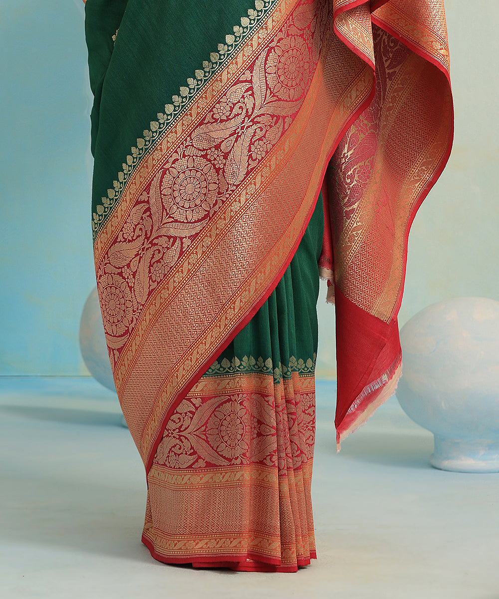 Handloom_Green_Pure_Tussar_Georgette_Banarasi_Saree_With_Kadhwa_Booti_WeaverStory_04