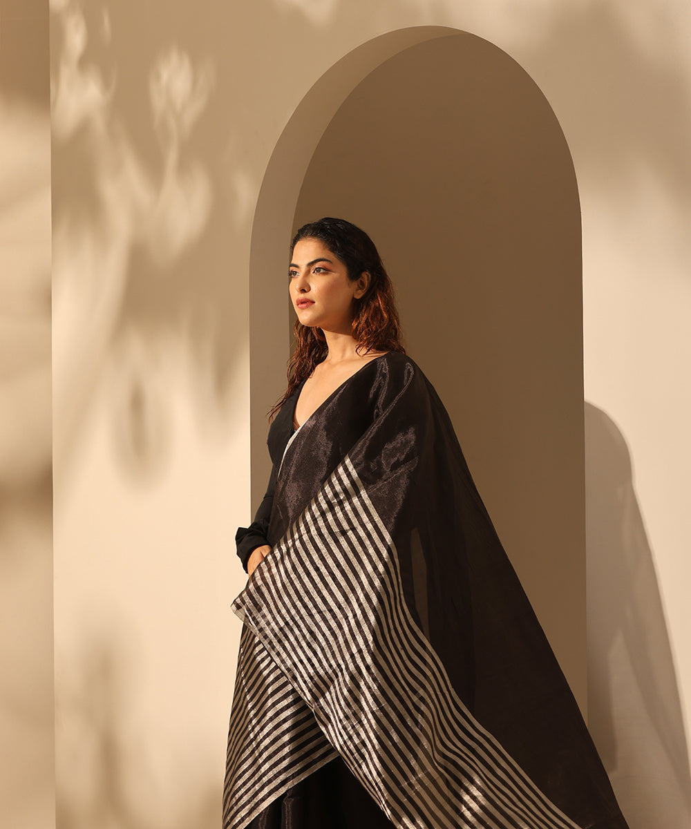 Black_And_Silver_Handloom_Pure_Tissue_Chanderi_Half_Striped_Saree_WeaverStory_01